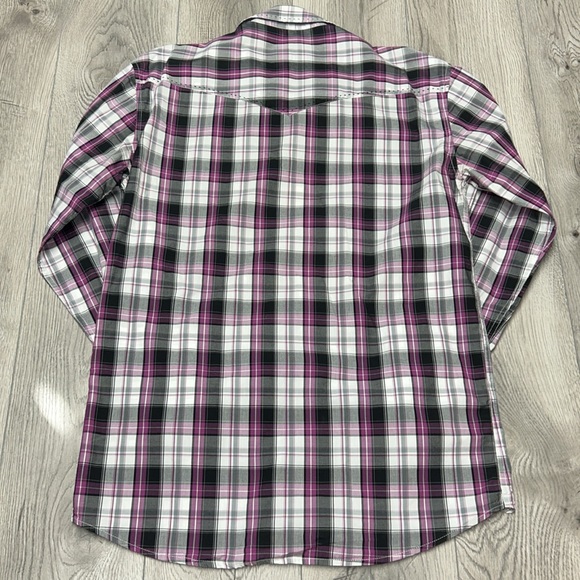 Cowboy Legend Western Pearl Snap Button Down - Picture 8 of 8